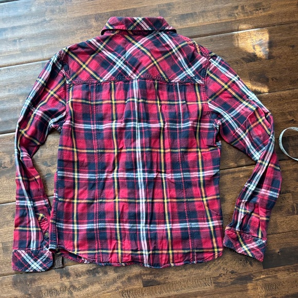 Women's Casual Red Plaid Button Down Shirt - Picture 7 of 7